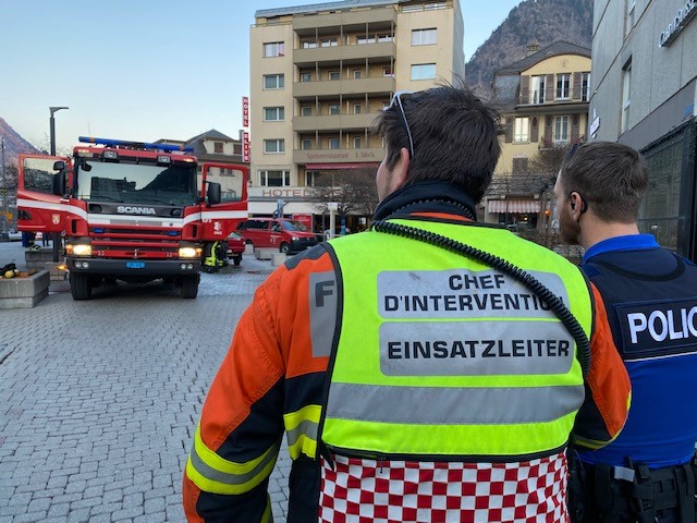 Visp: Brand in Parkhaus beim Bahnhof
