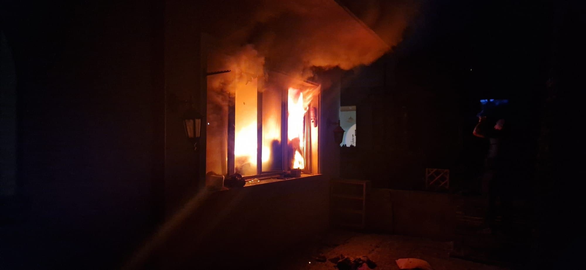 Sitten: Brand in Wohnhaus – eine Person verletzt