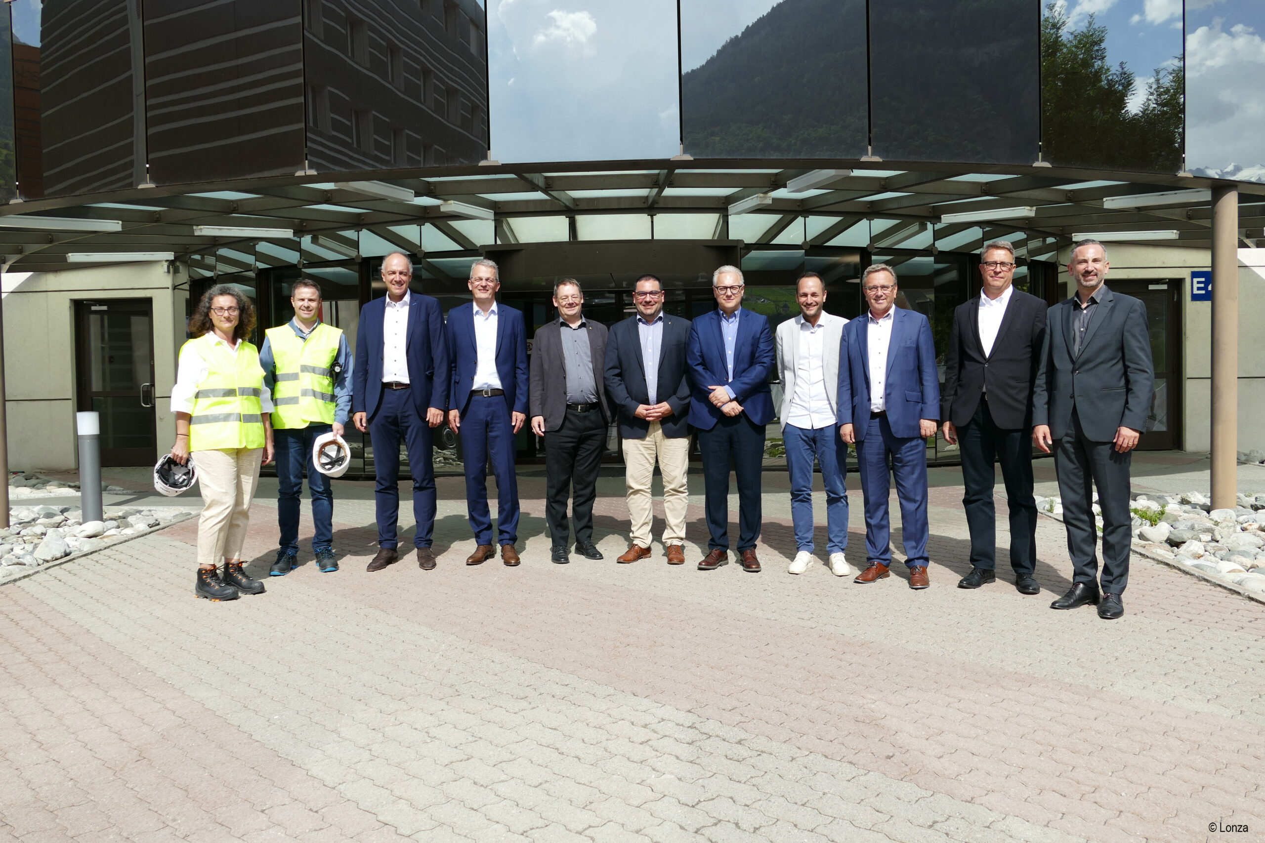 Visite Lonza copyright