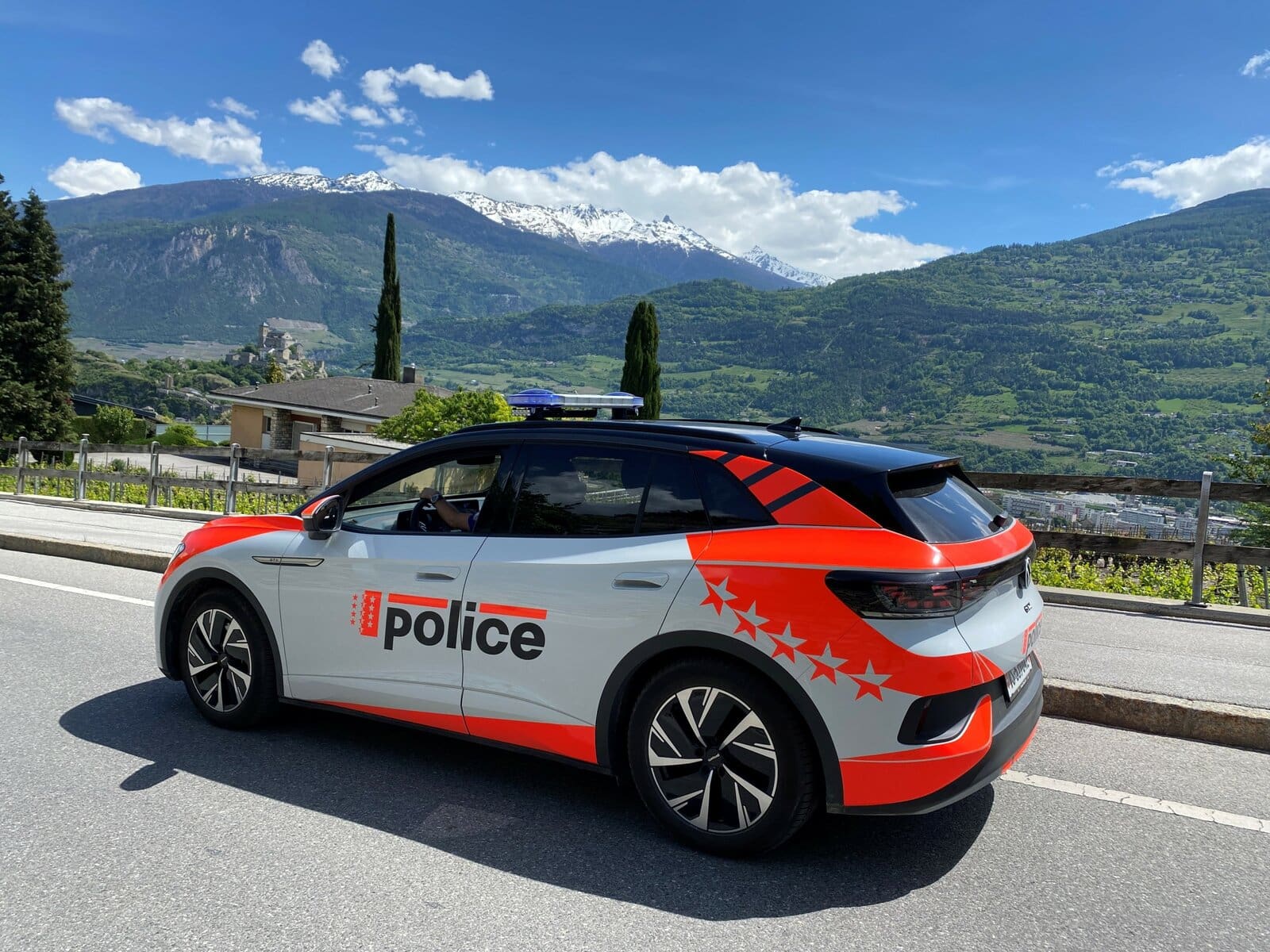 Kapo Wallis steigt auf Elektroautos um