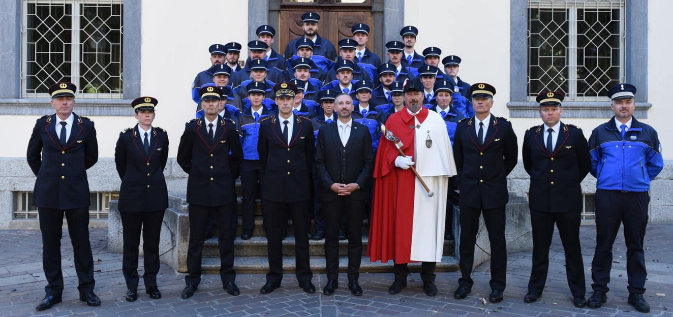 Wallis erhält 44 neue Polizisten + Aspiranten