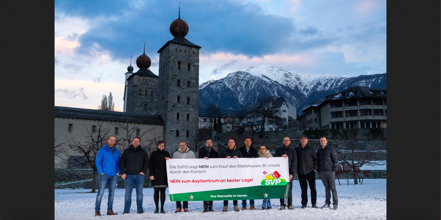 SVPO zu Asylzentrum St. Ursula Brig"Nein zum Asylzentrum an bester Lage!"
