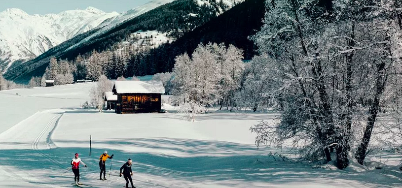 Schneeschuhlaufen und Winterwandern im Goms
