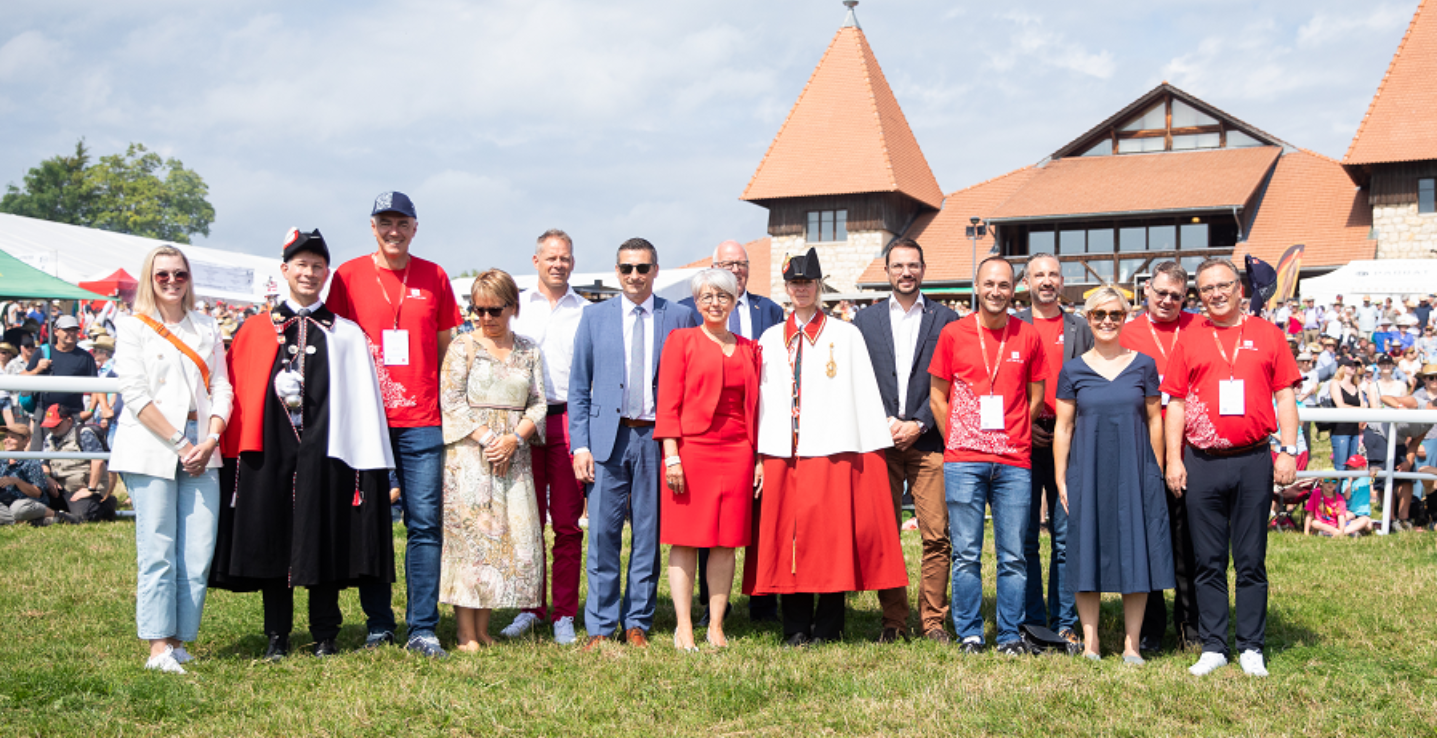 Staatsrat reiste ins Jura: Marché-Concours national de chevaux