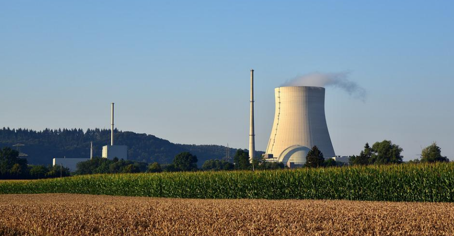 Umfrage zu Atomstrom: Kommt nach Stopp Solarexpreß der Atomexpreß?