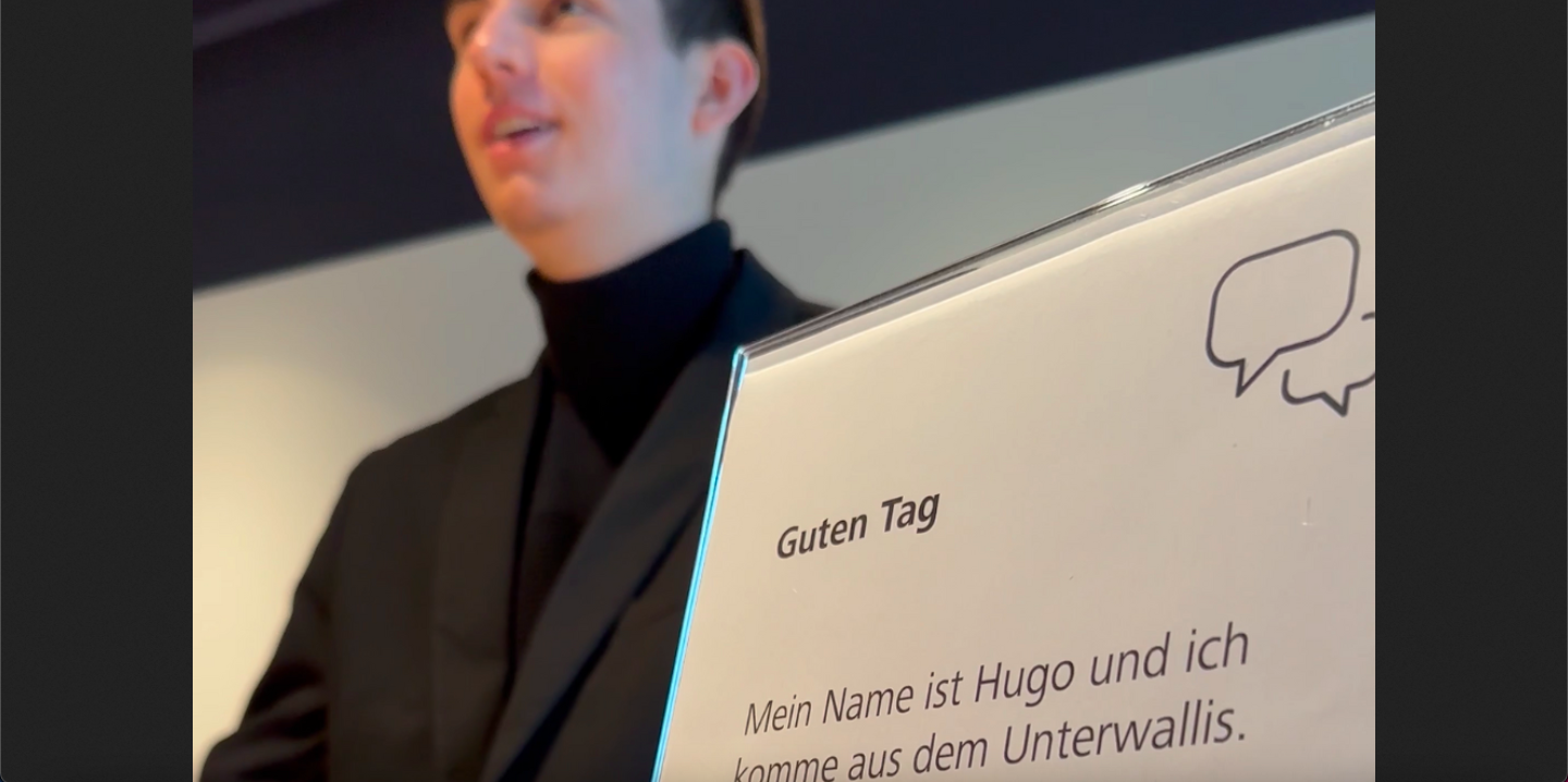 Mobilität während der Lehre – Büro für Sprach-Austausch und Raiffeisenbanken Wallis spannen zusammen