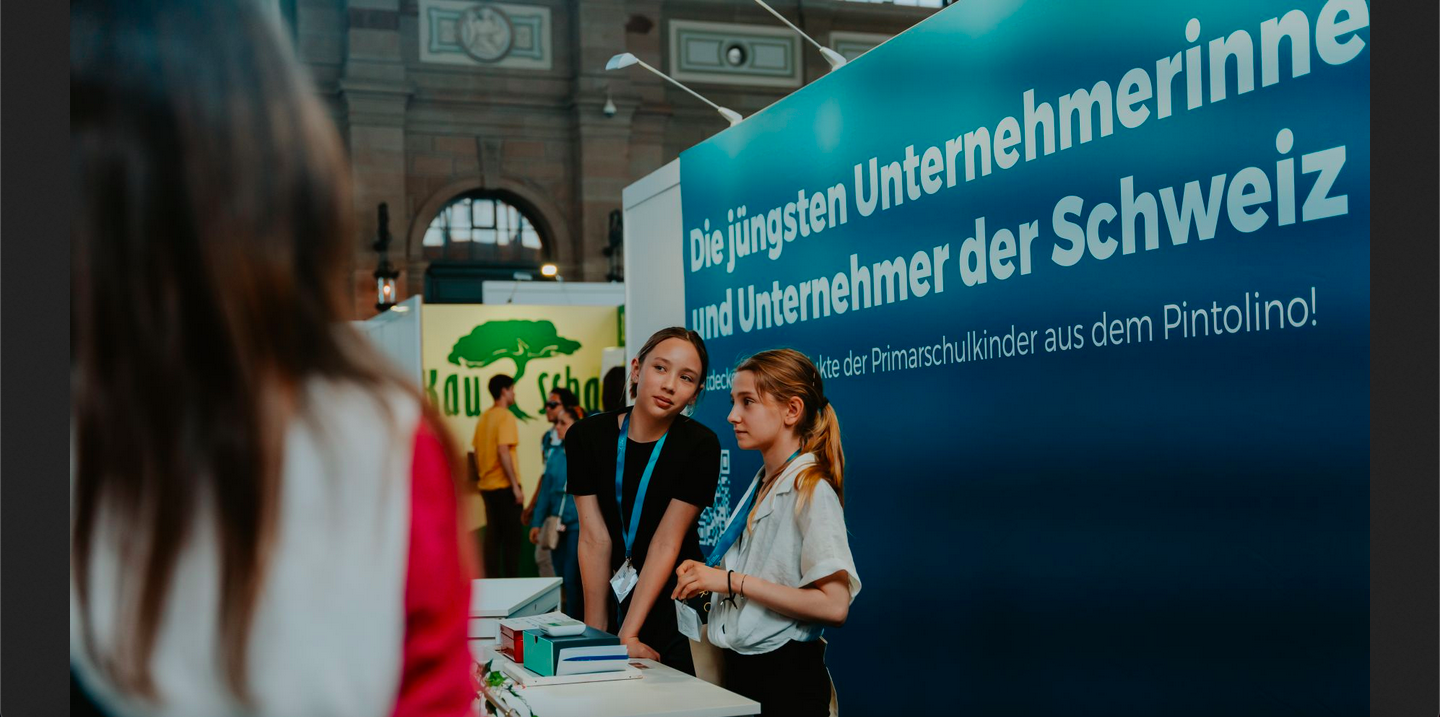Junge Walliser Firmen stellen sich Präsentations-Wettbewerb in Bern