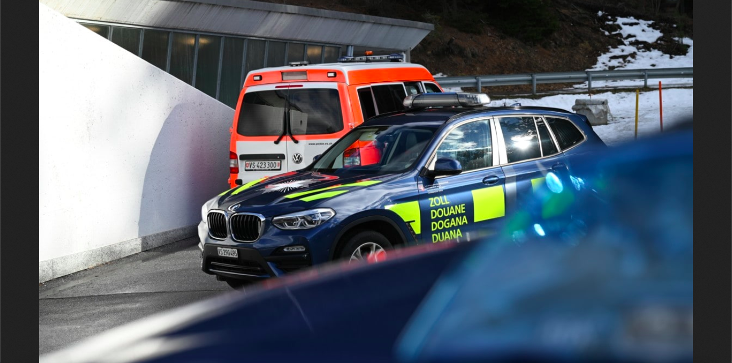 Kantonspolizei, Gemeindepolizei und Zoll in Verbier aktiv: Koordinierte Aktion zur Drogenbekämpfung