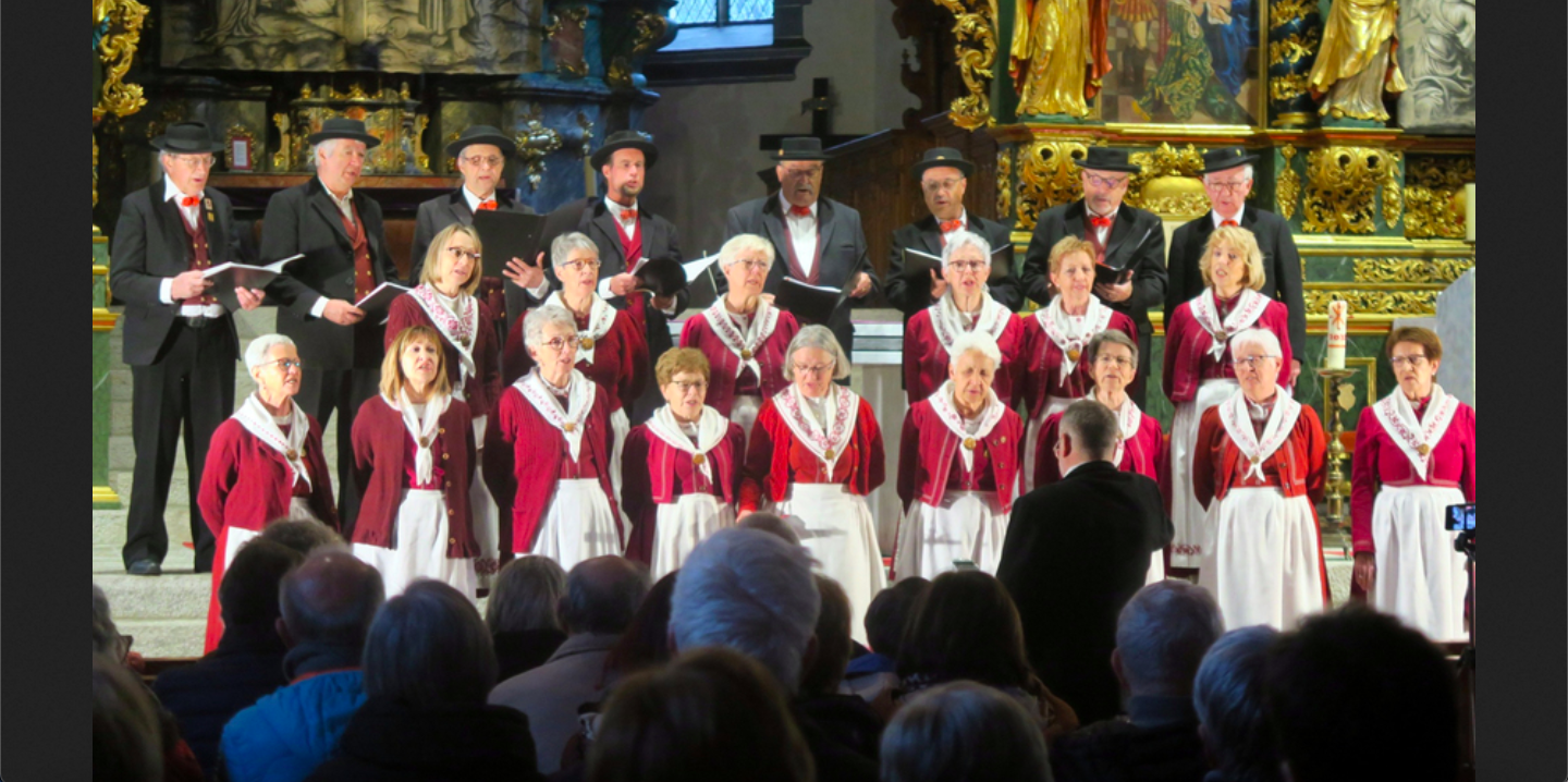 Walliser Volkslieder im Goms: Oberwalliser Volksliederchor in Reckingen