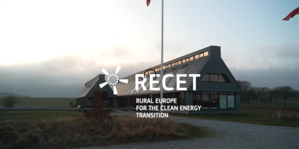 Gelebte Energieautonomie in Dänemark: Studienreise der HES-SO Valais-WallisWalliser Studenten gehen auf die energieautarke dänische Insel Samsø
