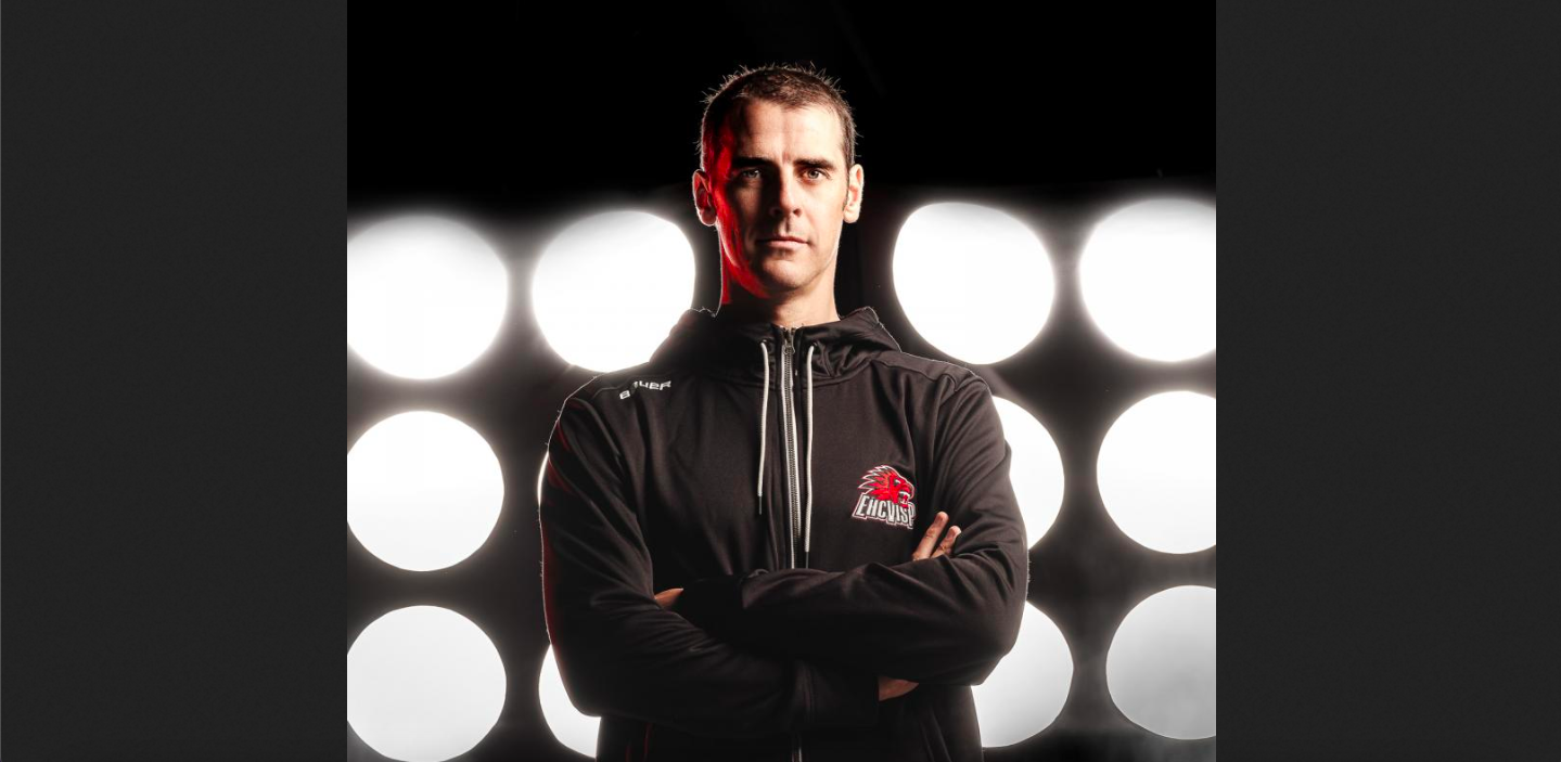 Kévin Hecquefeuille bleibt Assistent von Heinz EhlersDer ehemalige Verteidiger bleibt eine weitere Saison in Visp
