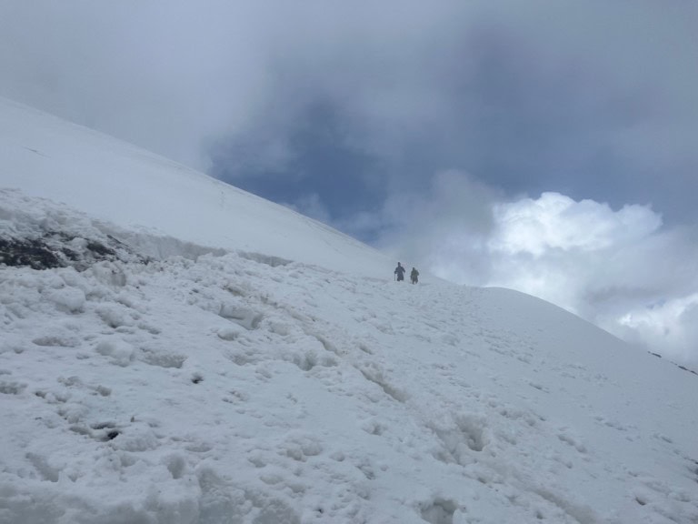 Wetterwarnung der Kantonspolizei für Alpinisten"Schnee in höheren Lagen = erhöhte Gefahr!"