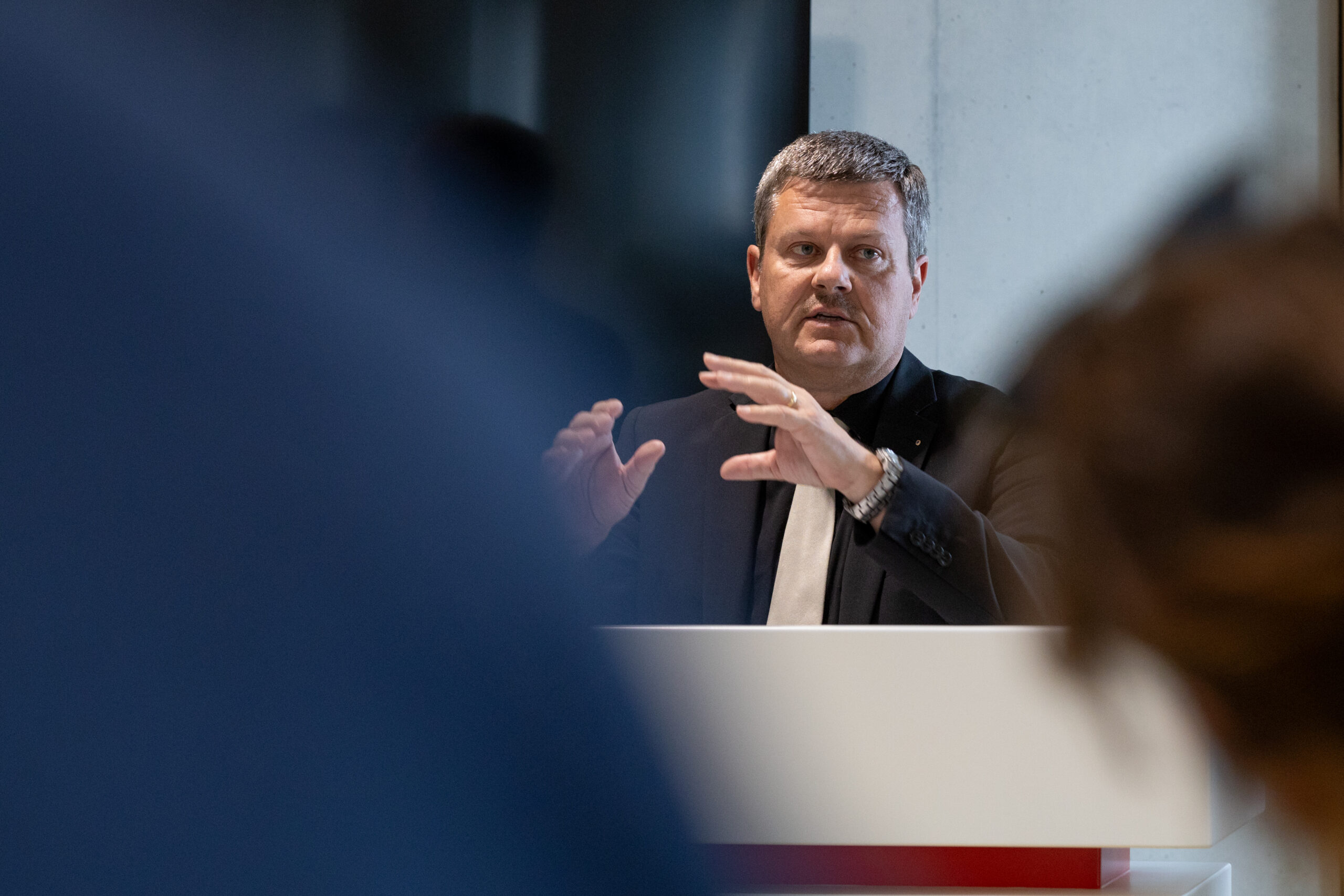 3 Jahre Bauzeit und 16 Millionen Bau-Kosten: Strafvollzugsstrategie «Vision 2030»Neues Zentrum für Ausschaffungshaft (ZAH) und Erweiterung des Gefängnisses in Sitten