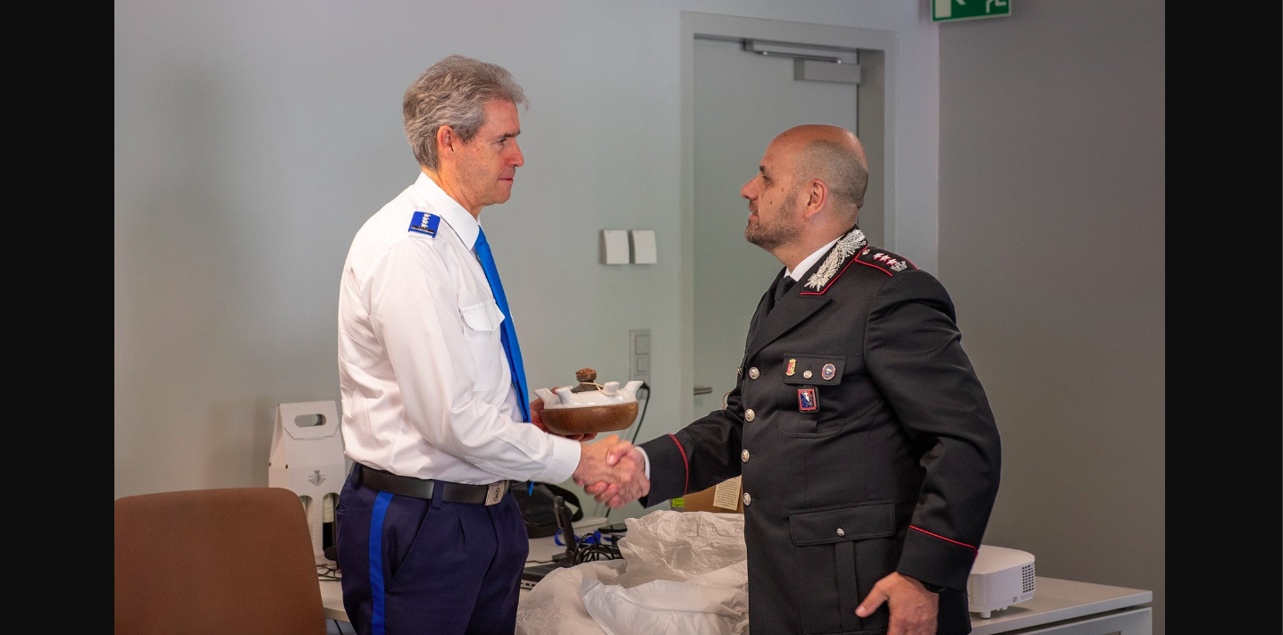 Intensivierung der polizeilichen Zusammenarbeit zwischen dem Wallis und Aosta