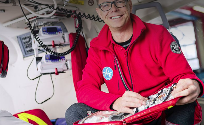 Günther Willisch 3 Jahrzehnte bei der Air ZermattDienstjubiläum 30 Jahre