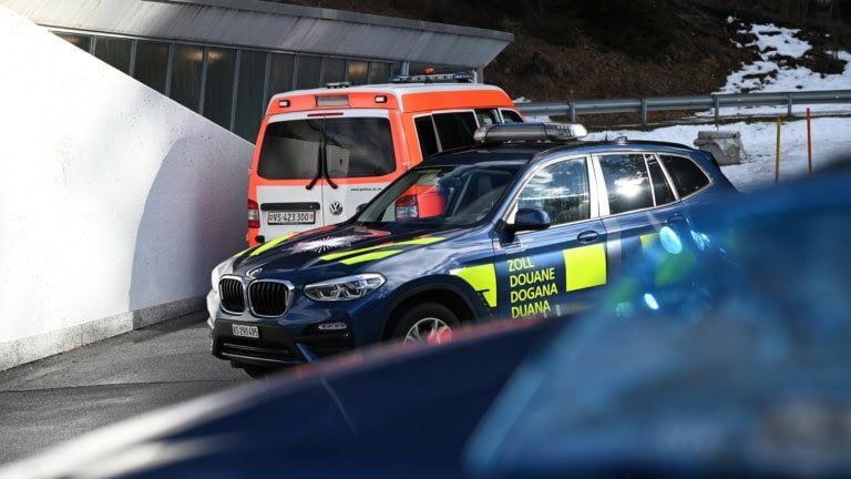 Ausnahme bestätigt Regel in Crans-Montana: Täter nach Diebstahl einer Luxusuhr trotz Schengen angehalten