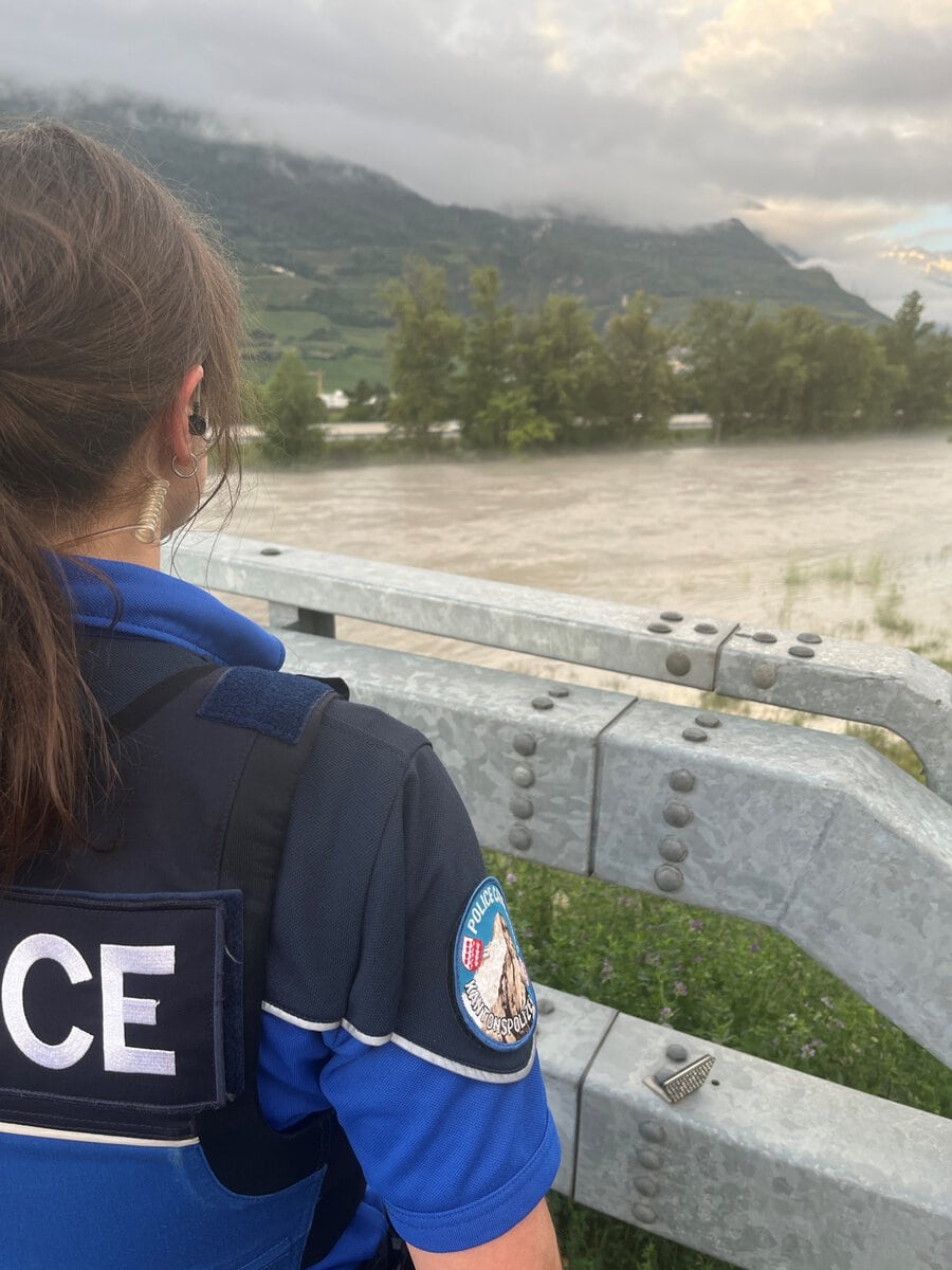 Erneute Unwetter im Oberwallis: 1 Mann in Hotel von Wassermassen getötet, 1 Vemißter