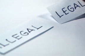 Gesetz über die Unvereinbarkeiten REcht Unrecht Gericht Urteil Richter