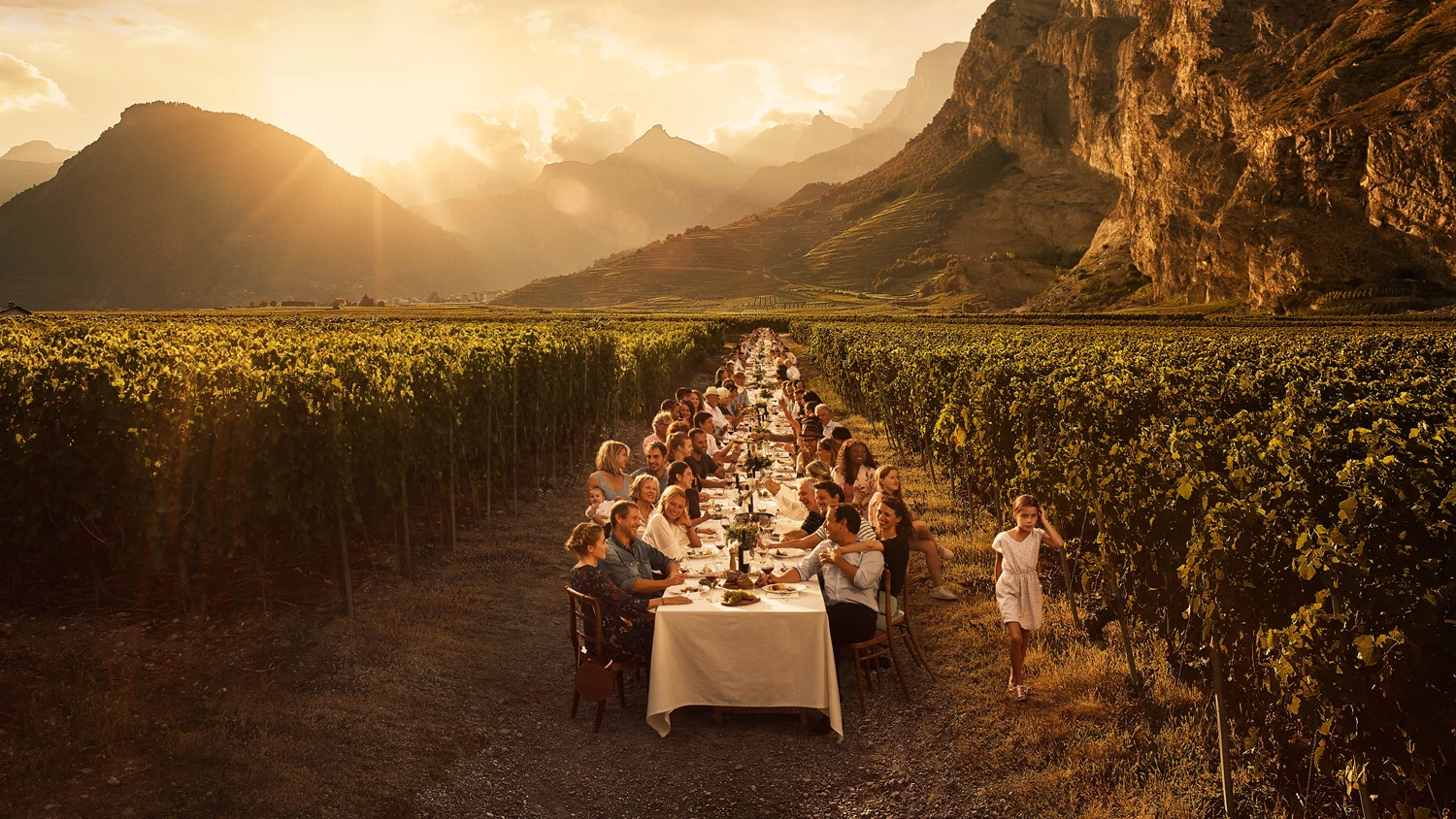 Die Tavolata der Walliser Weine noch bis 31. August 2024Gaumenfreuden zwischen Eleganz und Einfachheit