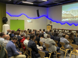 WIFO-Frühstück 2024_Begrüssung durch Präsidentin Nicole Zenhäusern-Camenisch