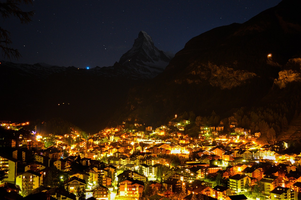 Wohnungsnot in ZermattBei Hotel-Neubauten müssen in Zermatt Personal-Wohnungen mitgebaut werden