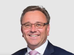 Roberto Schmidt