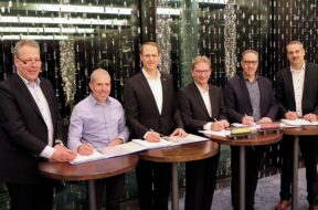 Vertragsunterzeichnung_RhB_MGB_Stadler_2