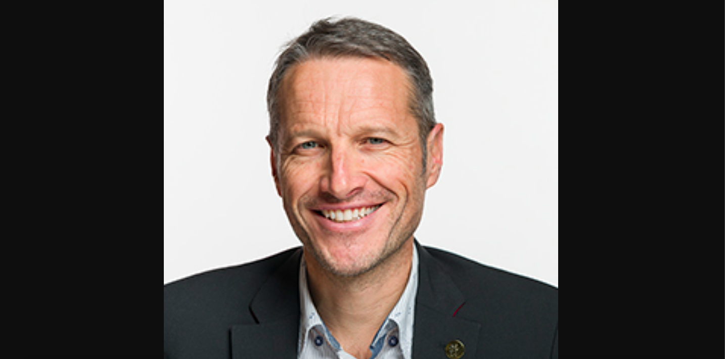 Walliser Grünen-Nationalrat Christophe Clivaz will schweizweites Verbot von Einweg-E-Zigaretten