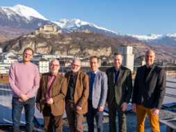 Prof. Jessen Page (HES), Dr. Jean-Marie Fürbringer (EPFL), Dr. François Maréchal (EPFL), Prof. Manuele Margni (HES), Prof. Gaëtan Cherix, Direktor HEI), Léonard Evéquoz, Operativer Leiter, EPFL Valais Wallis.