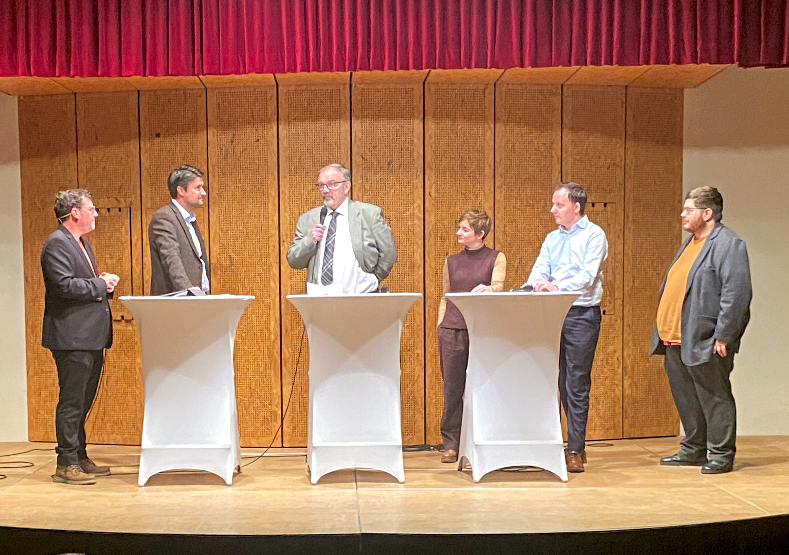 Politapero im Goms​​Oberwalliser Berggemeinden auch in Sitten ein Thema?​