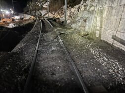 Steinschlag_2 MG-Bahn Täsch Zermatt