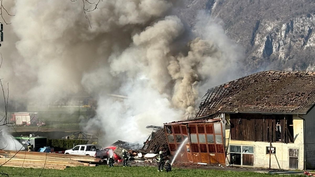 Illarsaz: Explosion einer GasleitungHaus durch Explosion vollständig zerstört