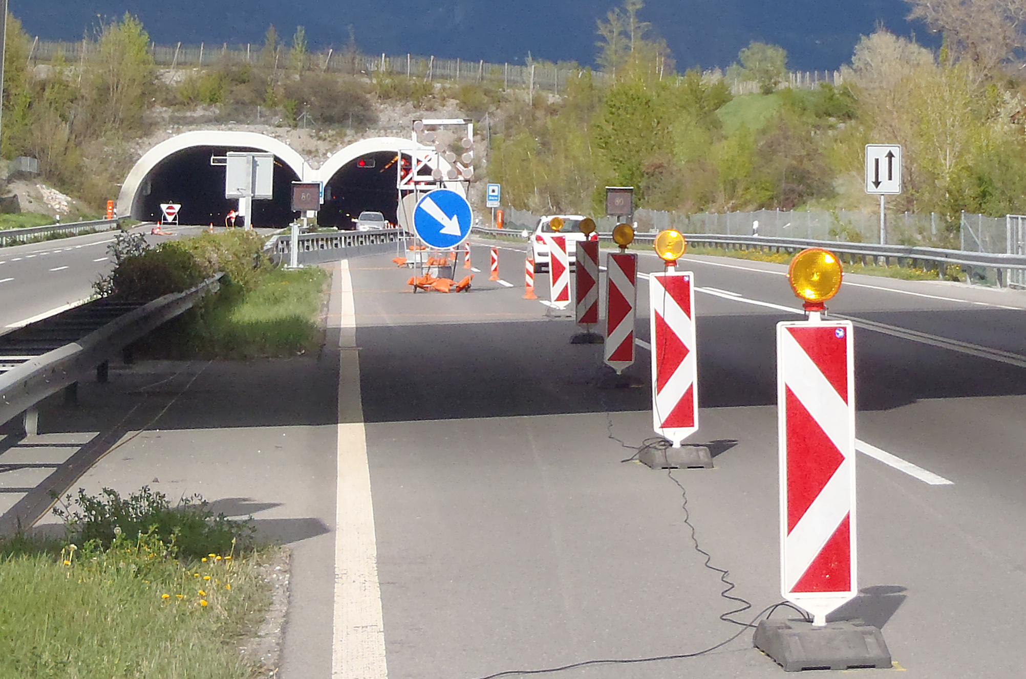 Unterhaltsarbeiten in den Tunneln Turtmann und SierreAbermals Sperrungen auf der Autobahn A9