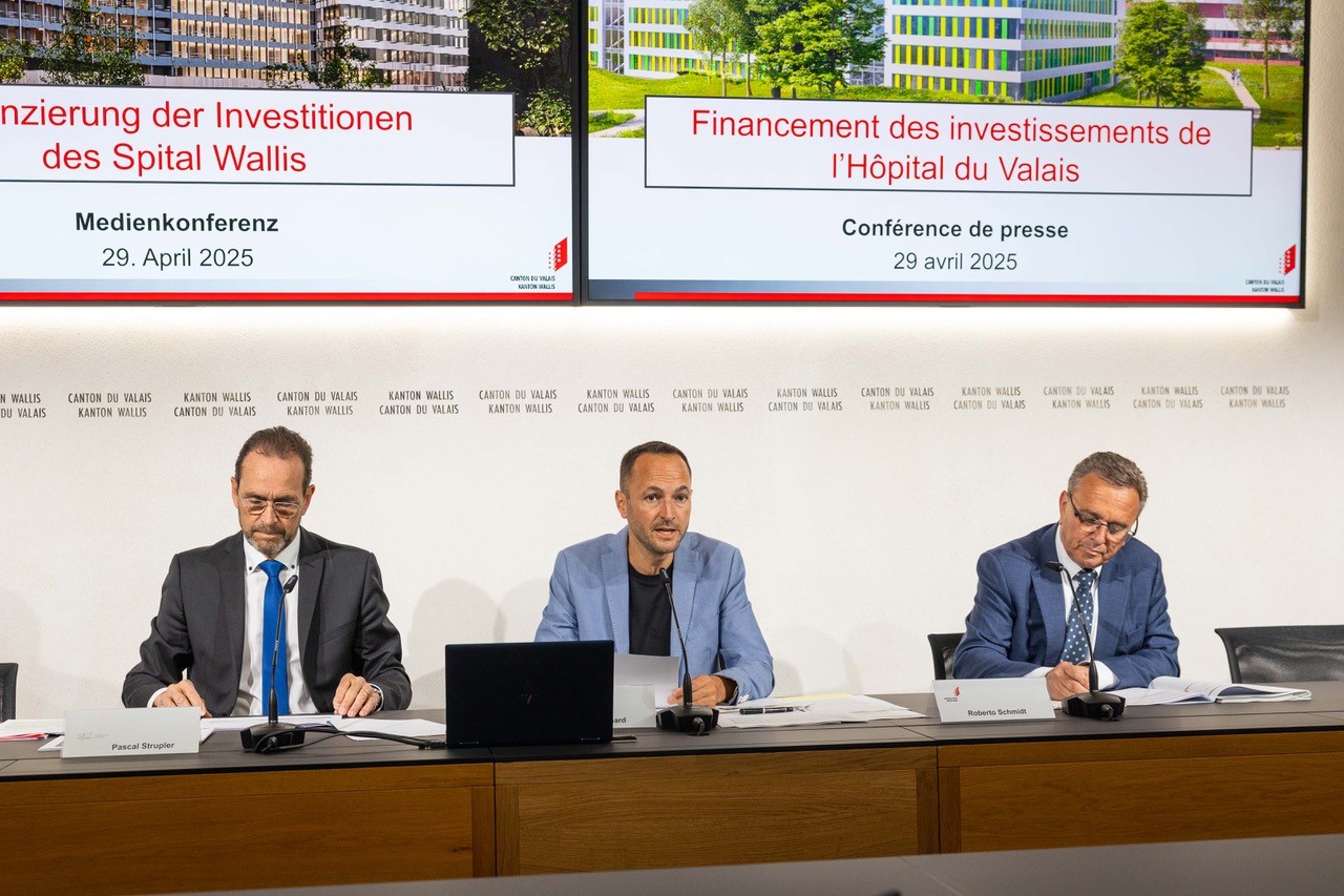 Finanzielle Schieflasge Spital Wallis (HVS)Lösung zur Sicherstellung der Finanzierung der strategischen Investitionen des HVS