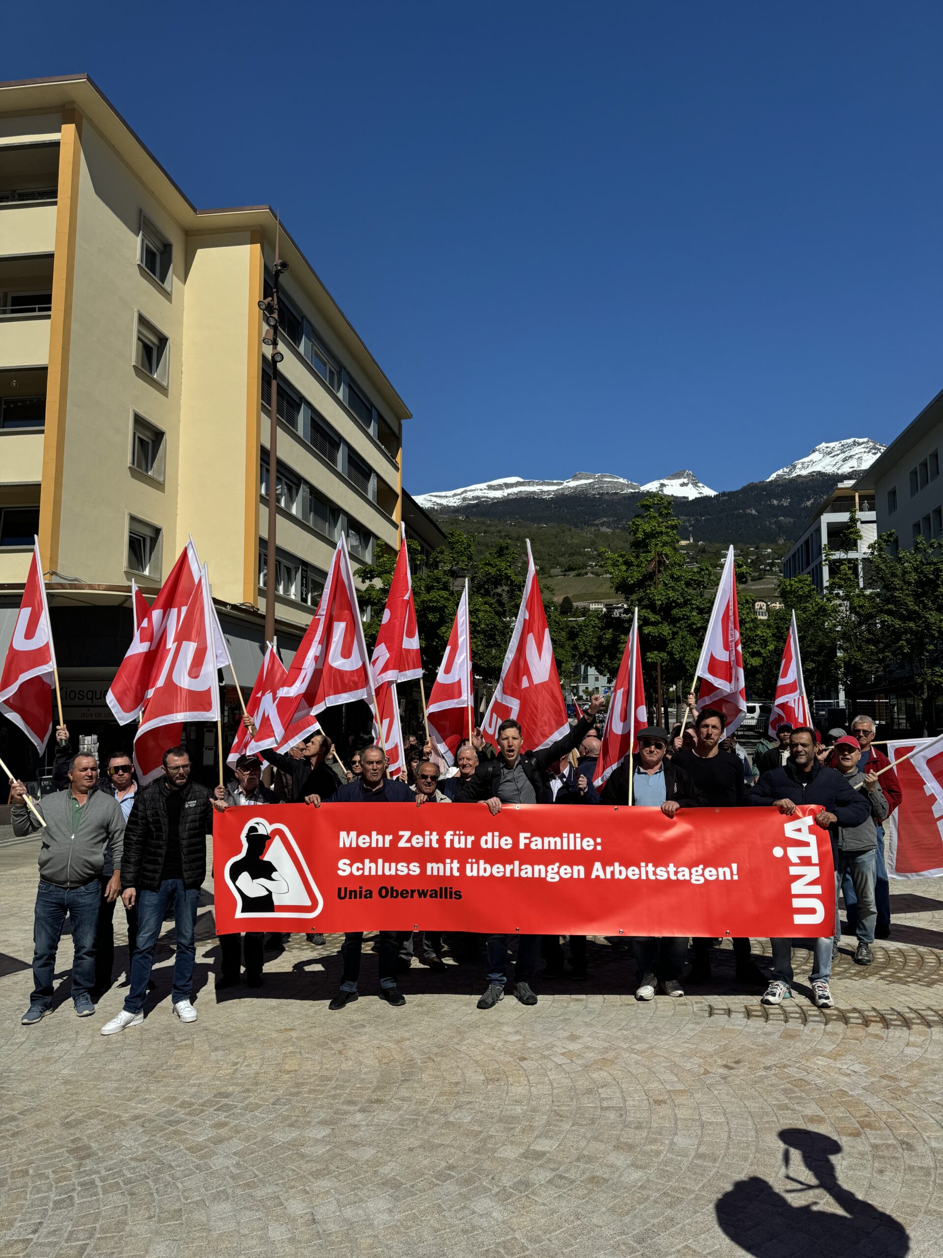 Delegiertenversammlung der Unia WallisBreite Unterstützung für die Bauarbeiter