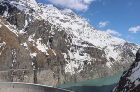 Lawine Eislblock2025-04-05-Mauvoisin-1200×800