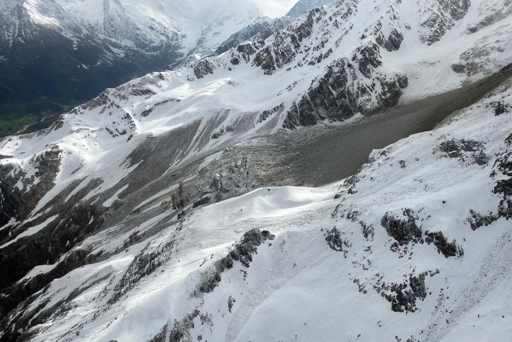 Bergsturz Lötschental: Staatsrat ruft besondere Lage ausBirch-Gletscher oberhalb von Blatten "stark einsturzgefährdet"