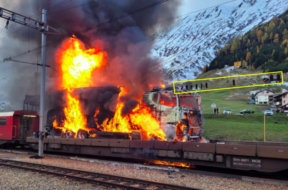 Brennender Lkw beim Furka-Autoverlad Furka (Foto: MGB)