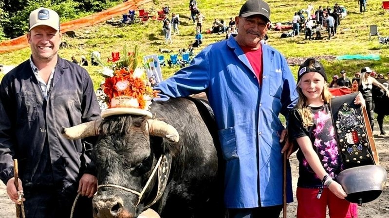 Erfolgreicher Auftakt zum Nationalen Finale der Eringerrasse Tour in SionSpannende Ausscheidungskämpfe beim Zweitmelken