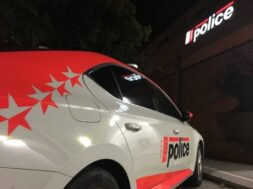 #Kapo VS nachts Polizeiauto Police-Cantonale-Valaisanne