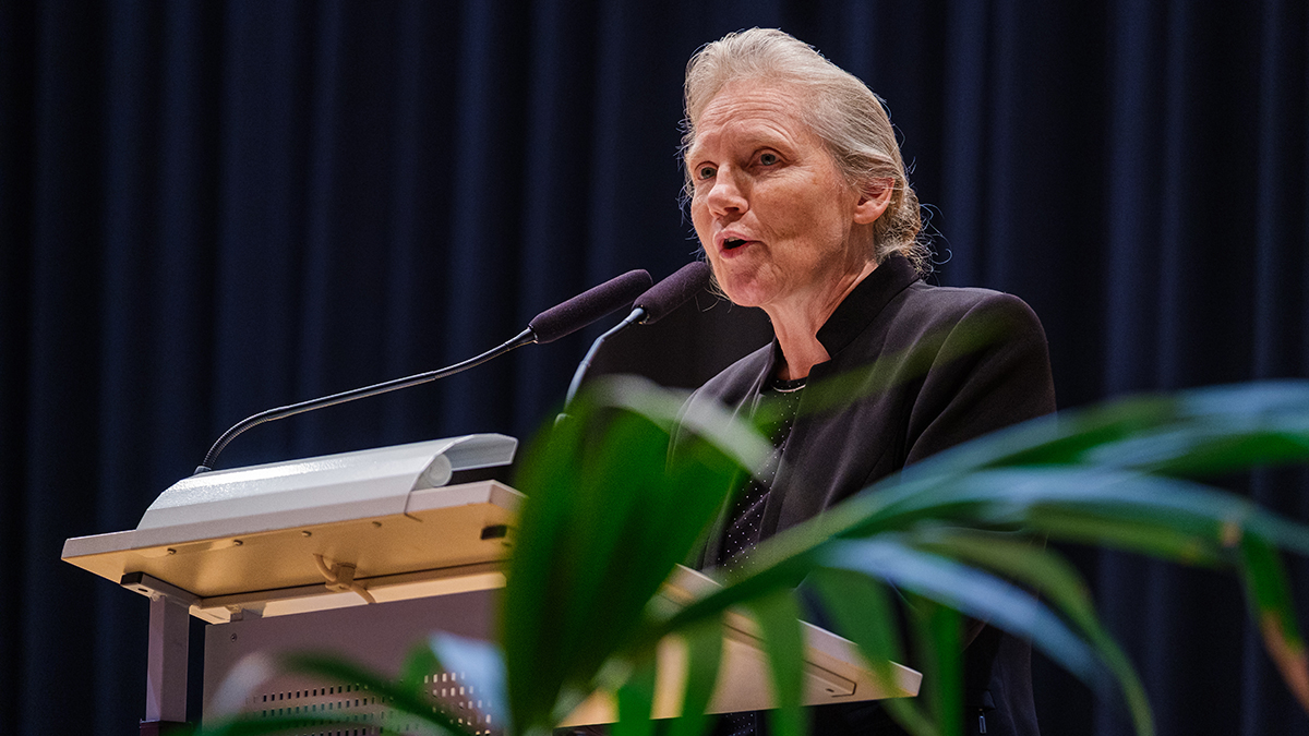 Germaine J.F. Seewer aus Leuk neue Stiftungsratspräsidentin der FFHS FFHS vom Kanton anerkannt +++ Spende für Blatten +++ Mutationen im Stiftungsrat