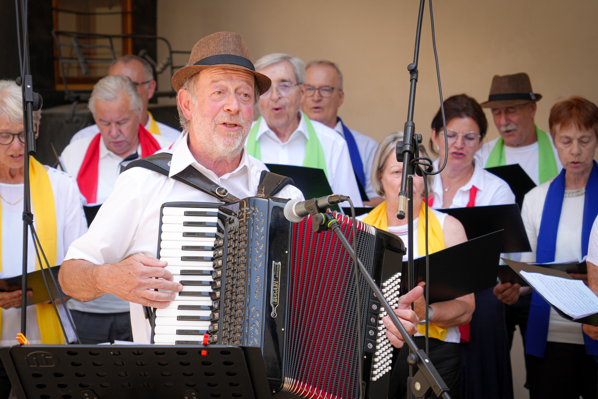 Die Stadtgemeinde Brig lud zum Sommerfest 2025 im Schloßhof"Ehre für die Generation 90+"