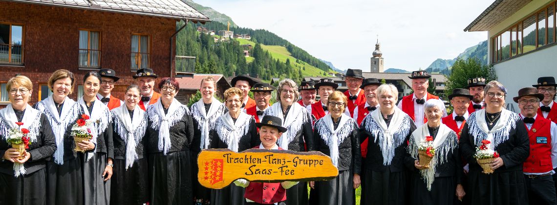 22. Internationales Walsertreffen: Über 1.000 Leute mit Walliser Wurzeln aus aller WeltZeichen der Kultur und Solidarität