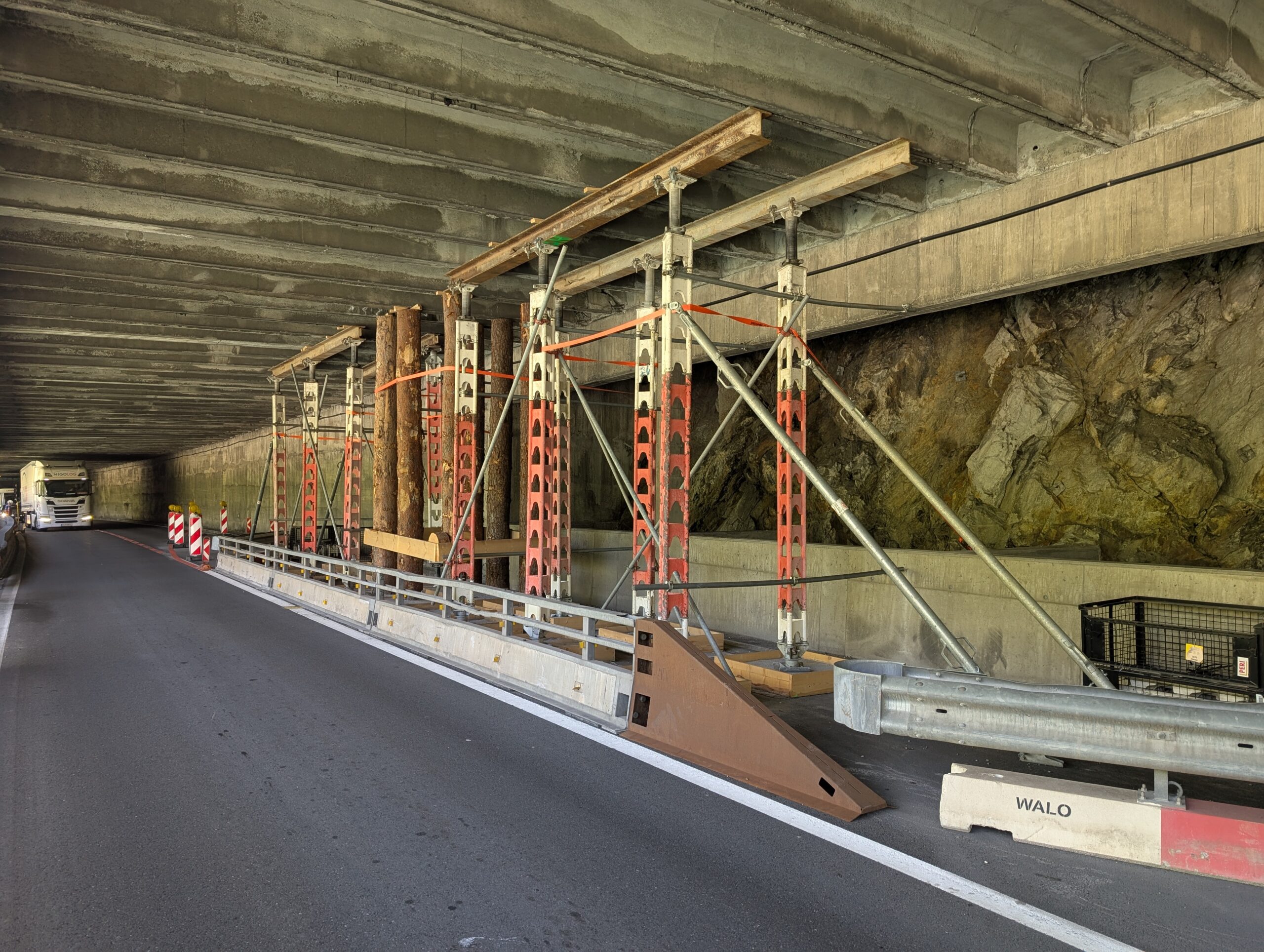 A21 Großer St. Bernhard: Nachtsperrungen für Instandsetzung der Galerie Les ToulesVerbindung zwischen Wallis und Italien muß zeitweise unterbrochen werden