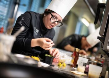 Leandra Melo gewinnt die zweite Staffel15-jährige gewinnt bei "Futurs Chefs"
