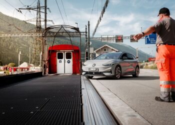 Autoverlad Furka streicht VerbindungenVerbindungen zu den Randzeiten werden ab 1. Oktober teilweise gestrichen