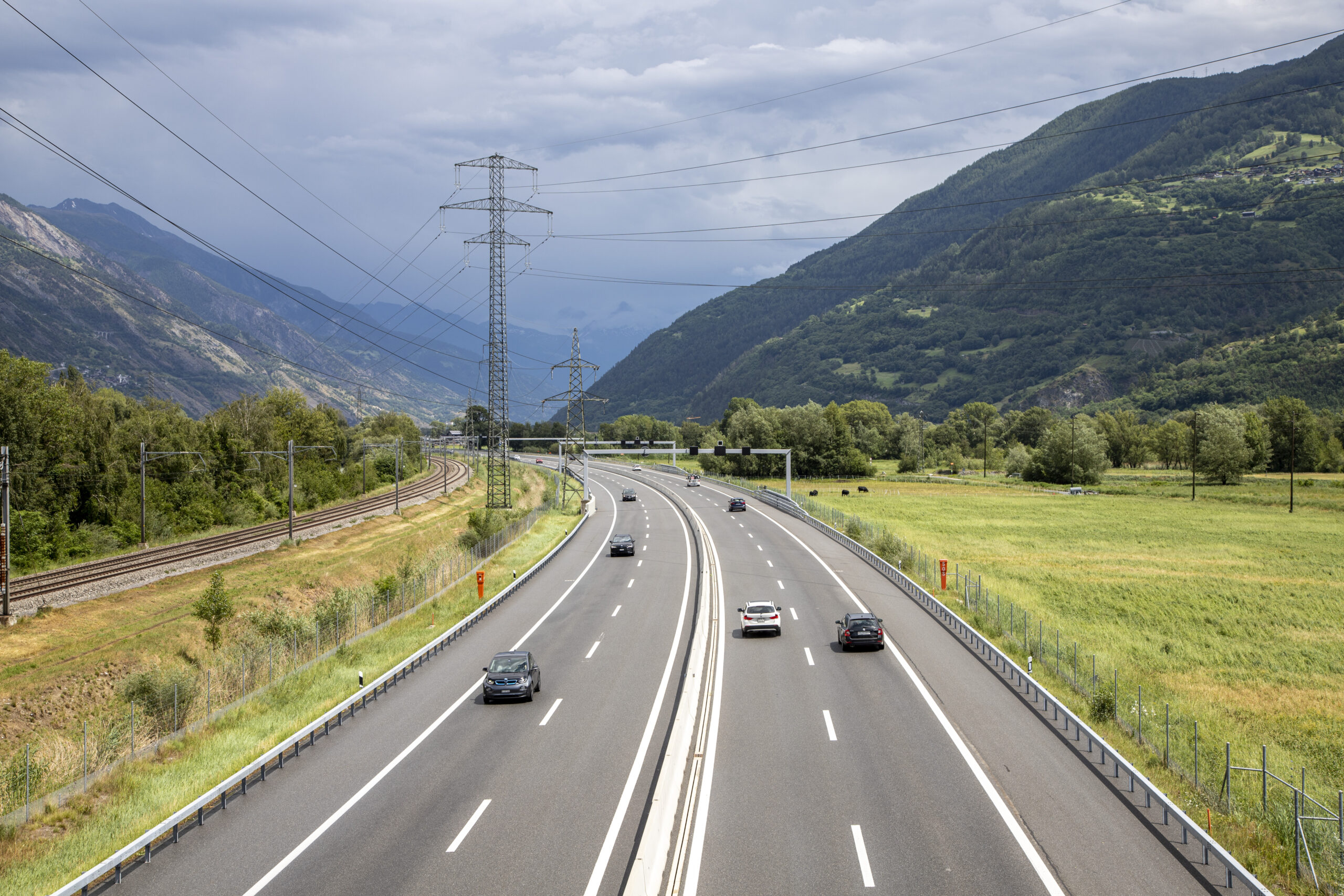 A9 Susten – Gampel: Sperrung in Fahrtrichtung Visp für UnterhaltsarbeitenVerkehr wird über Kantonsstraße umgeleitet