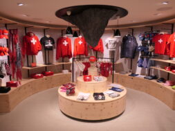 Shop mit umgekehrten Matterhorn ist fertig