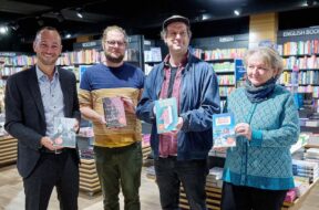 das-wallis-lesen_54892051848_o