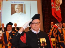 Schweizergarde Hauptbild Naters 2025 Teacher-1-696×485